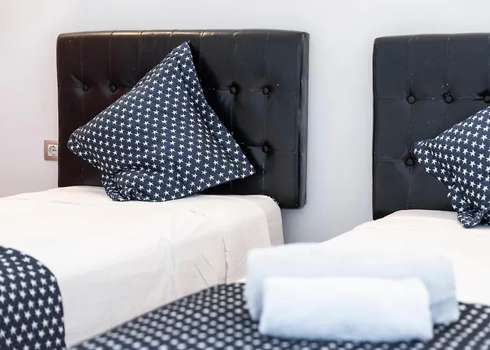 Mar Penthouse Duplex شقة بالم مار